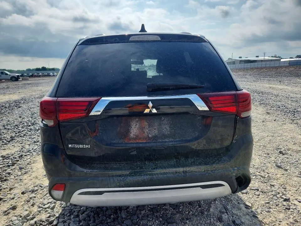 2019 MITSUBISHI OUTLANDER SE  