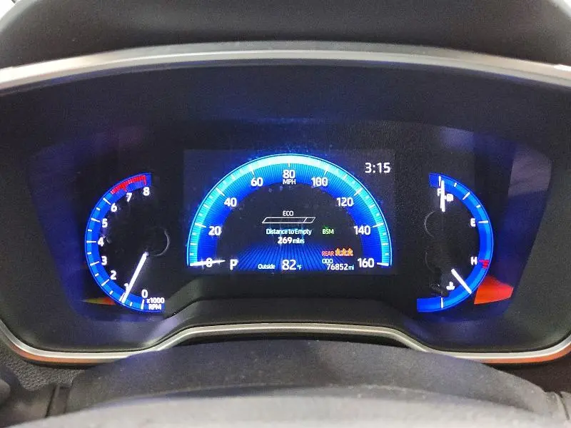 2022 TOYOTA COROLLA XLE  