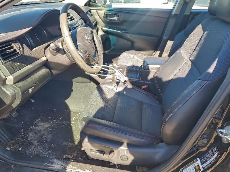 2015 TOYOTA CAMRY LE  