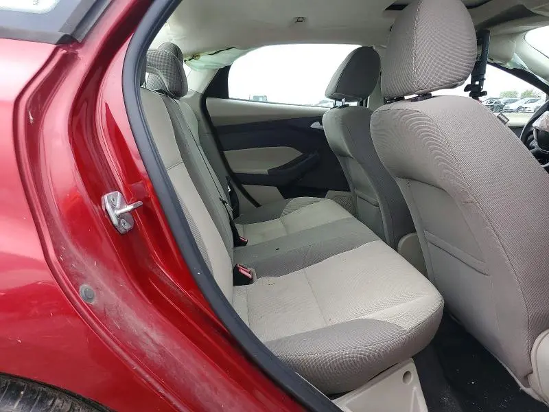 2014 FORD FOCUS SE  