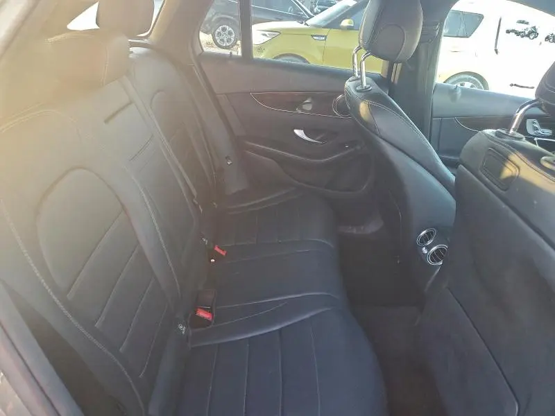 2018 MERCEDES-BENZ GLC 300  