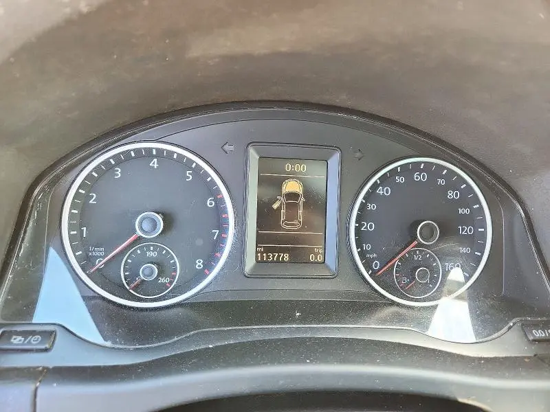 2013 VOLKSWAGEN TIGUAN S  