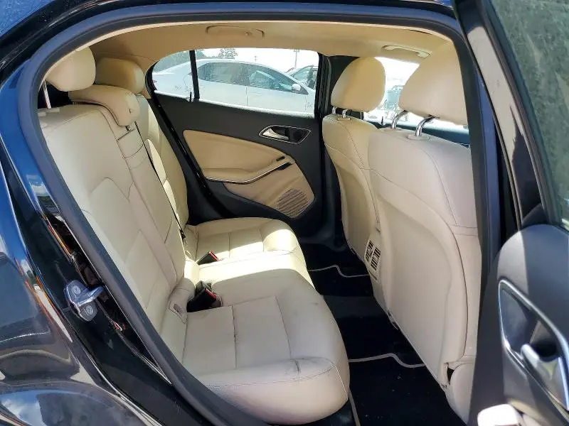 2019 MERCEDES-BENZ GLA 250  