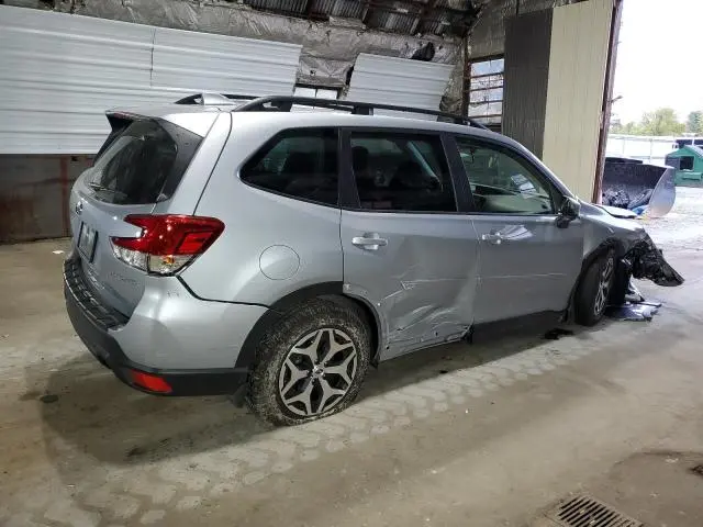 2023 SUBARU FORESTER PREMIUM  