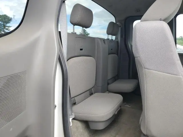 2017 NISSAN FRONTIER S  