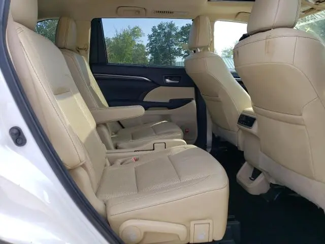 2016 TOYOTA HIGHLANDER LIMITED  