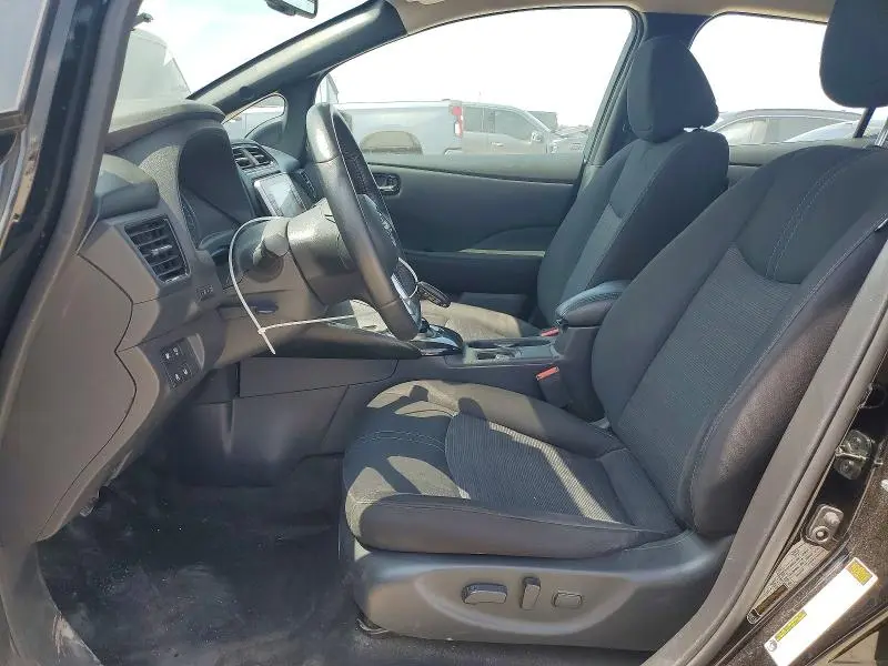 2025 NISSAN LEAF SV PLUS  