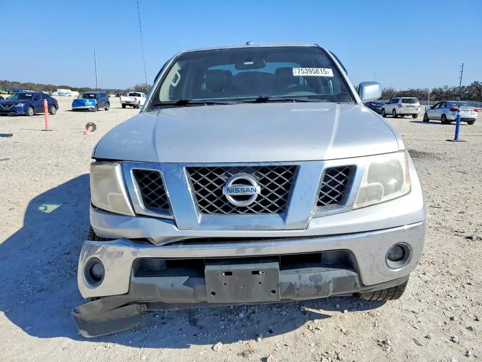 2013 NISSAN FRONTIER S  