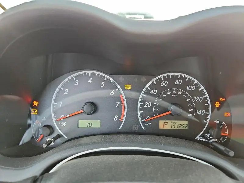 2013 TOYOTA COROLLA BASE  