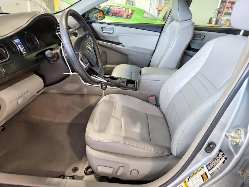2017 TOYOTA CAMRY XLE  