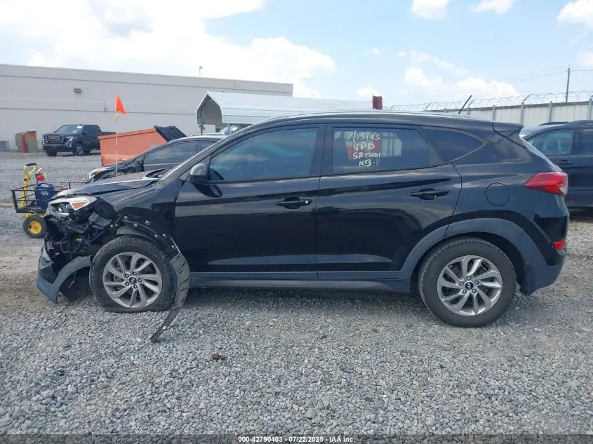 2016 HYUNDAI TUCSON SE