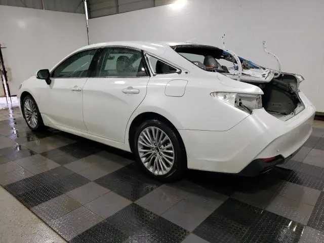 2022 TOYOTA AVALON LIMITED  