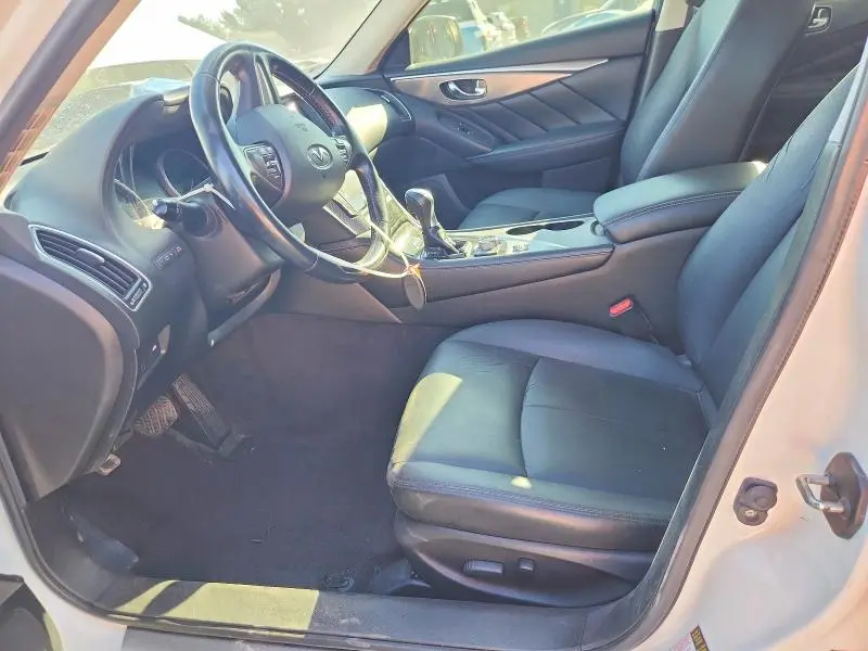 2015 INFINITI Q50 PREMIUM  