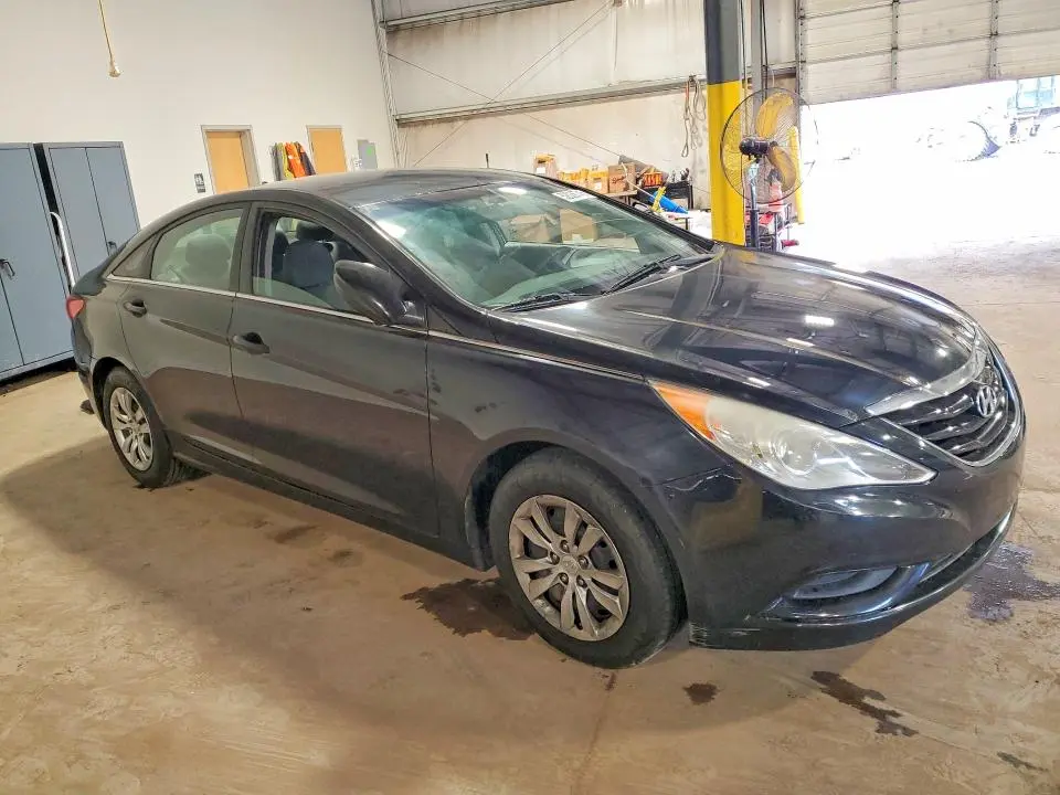 2011 HYUNDAI SONATA GLS  