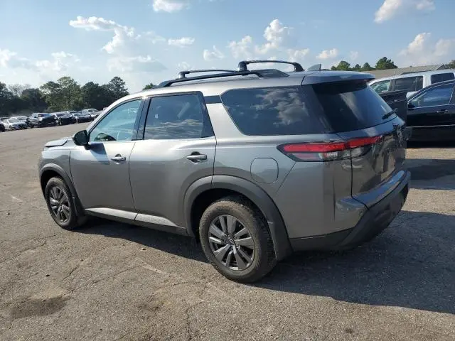 2024 NISSAN PATHFINDER SV  