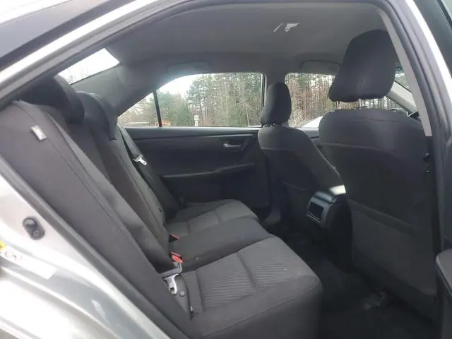 2016 TOYOTA CAMRY LE  