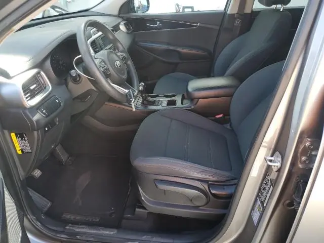 2017 KIA SORENTO LX  