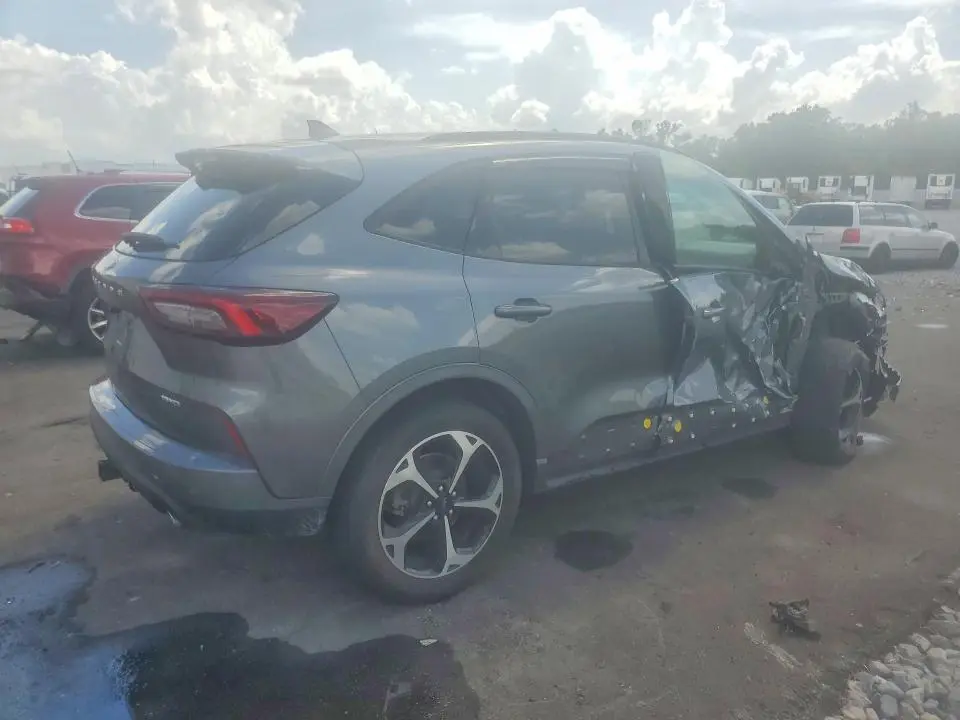 2024 FORD ESCAPE ST LINE SELECT  