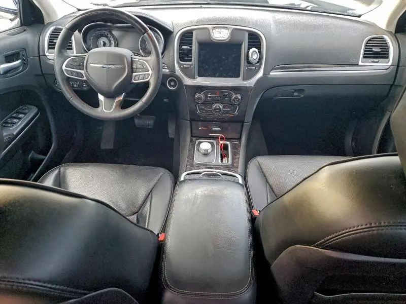 2019 CHRYSLER 300 LIMITED  