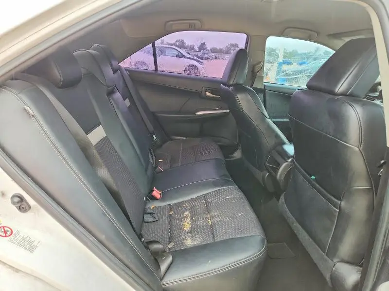 2014 TOYOTA CAMRY SE  