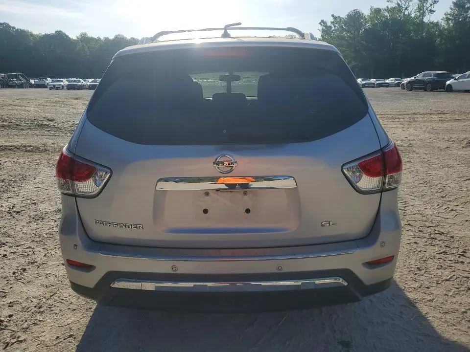 2014 NISSAN PATHFINDER SL  