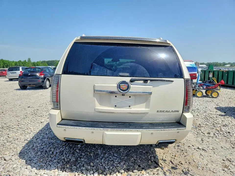2014 CADILLAC ESCALADE PREMIUM  