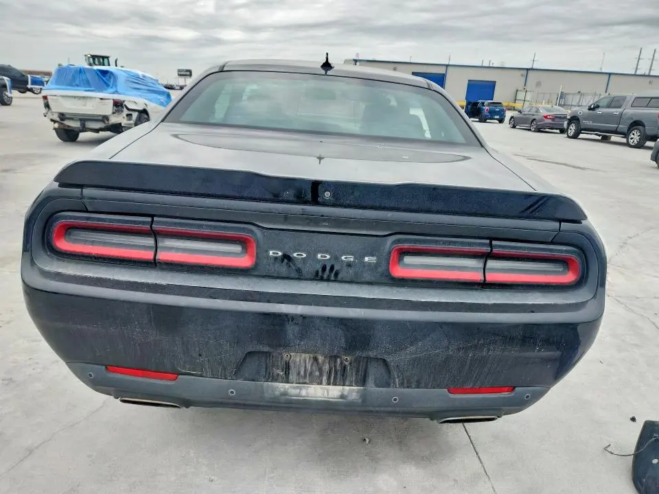 2017 DODGE CHALLENGER SXT  