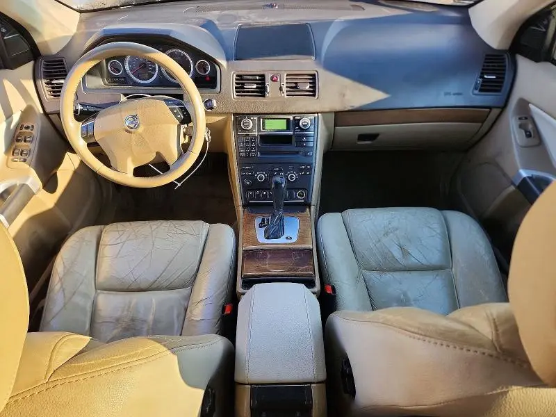 2011 VOLVO XC90 3.2  