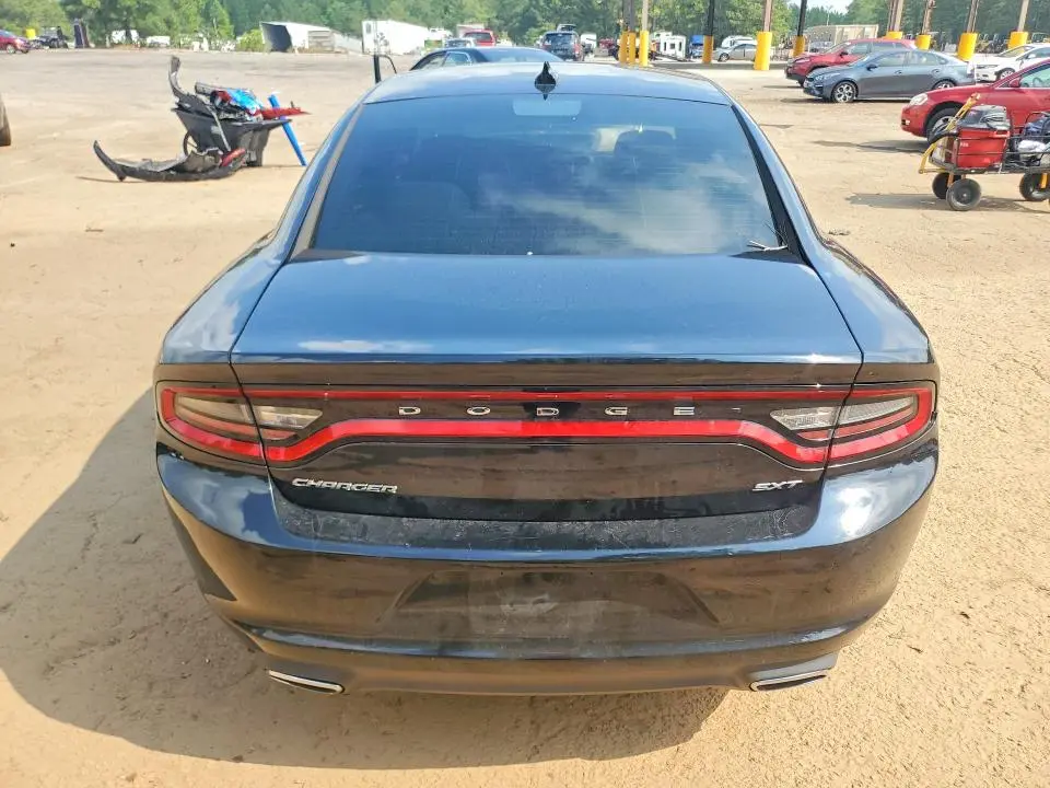 2017 DODGE CHARGER SXT  