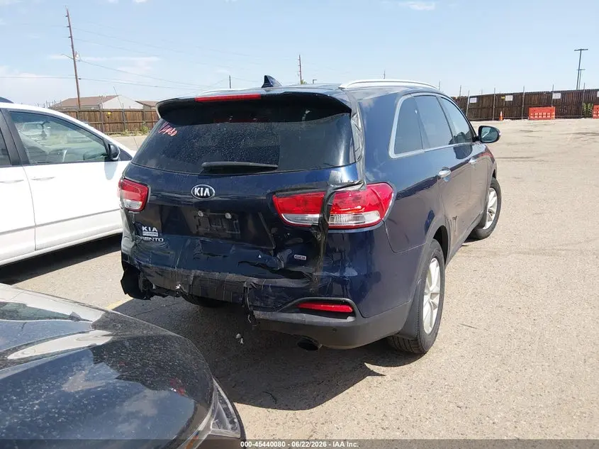 2017 KIA SORENTO 2.4L LX