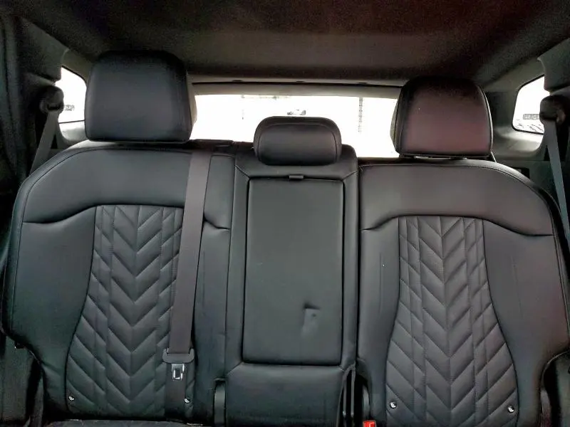 2024 KIA SPORTAGE X LINE  