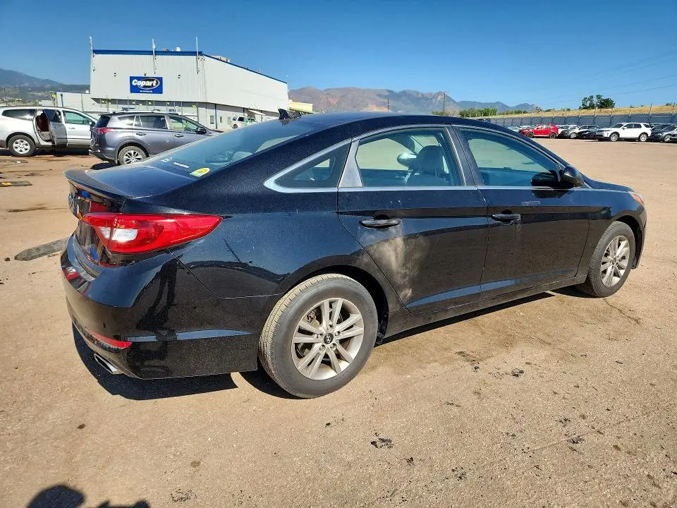 2017 HYUNDAI SONATA SE  
