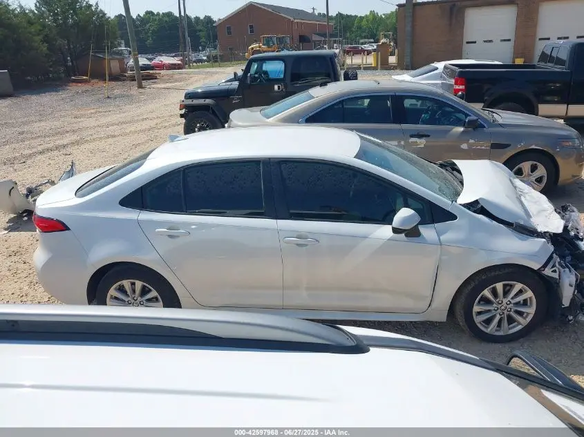 2024 TOYOTA COROLLA HYBRID LE