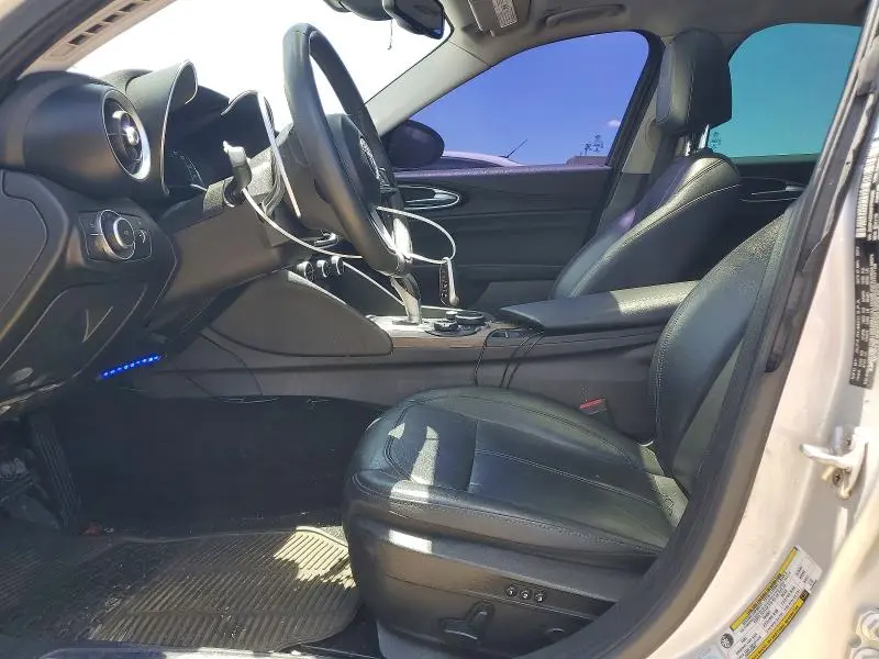 2017 ALFA ROMEO GIULIA TI Q4  