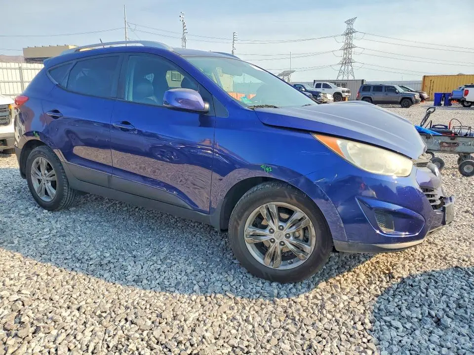 2011 HYUNDAI TUCSON GLS  