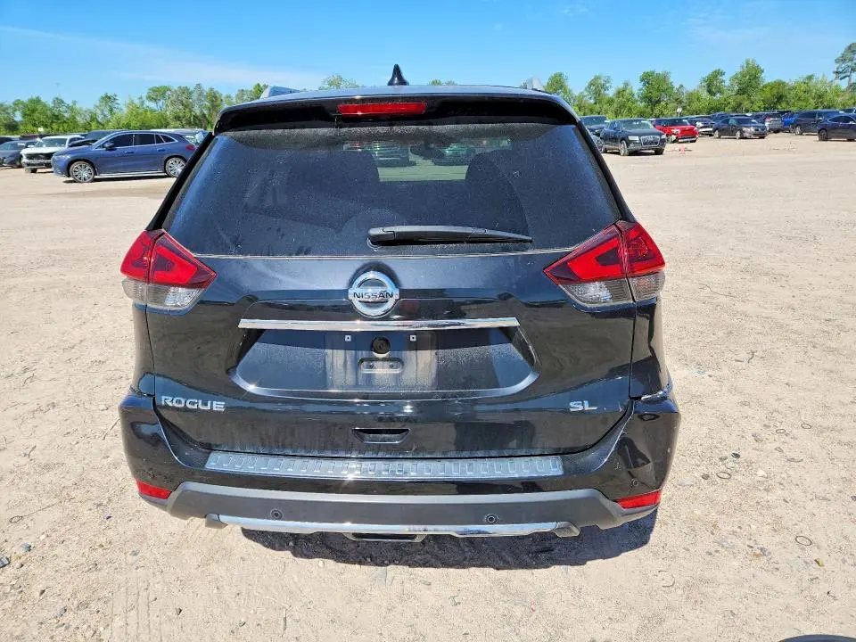 2019 NISSAN ROGUE SL  