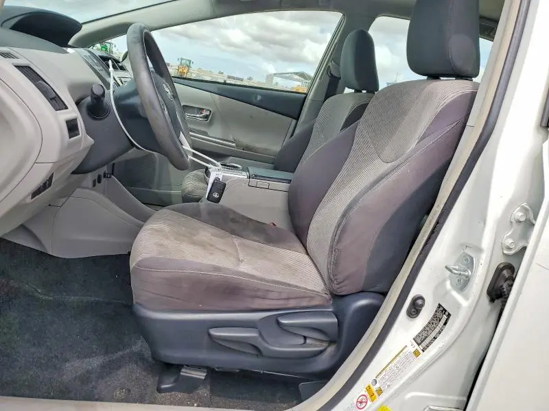 2015 TOYOTA PRIUS   