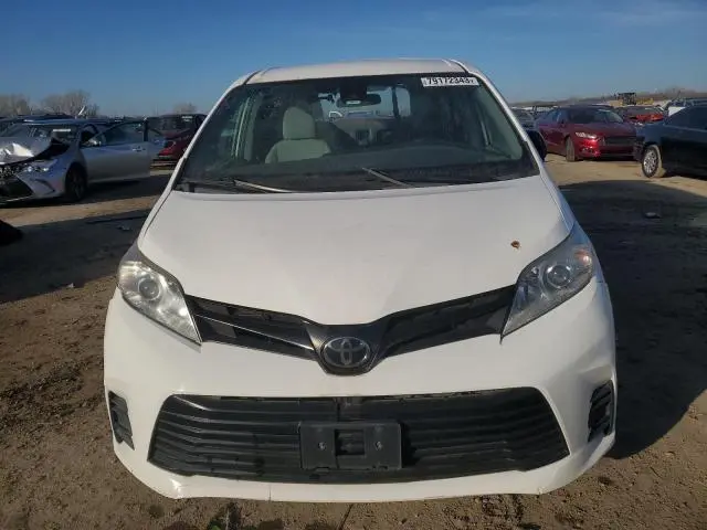 2019 TOYOTA SIENNA   