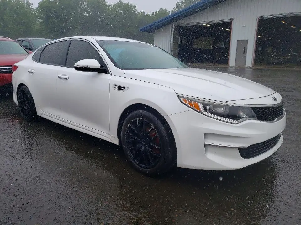 2017 KIA OPTIMA LX  