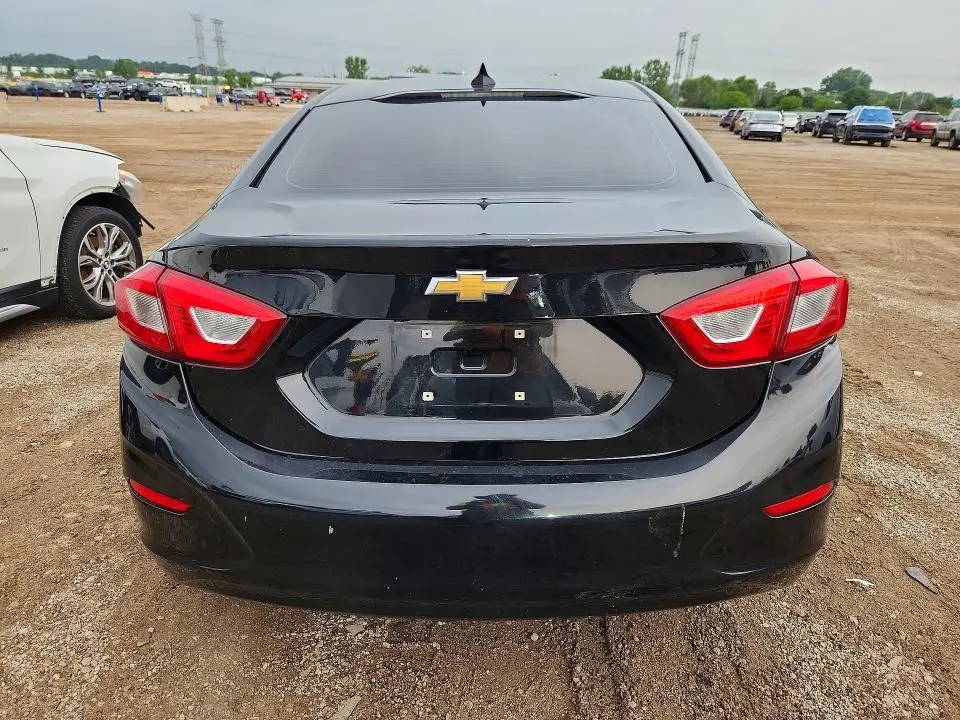 2018 CHEVROLET CRUZE LS  