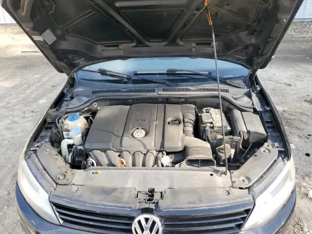 2012 VOLKSWAGEN JETTA SE  