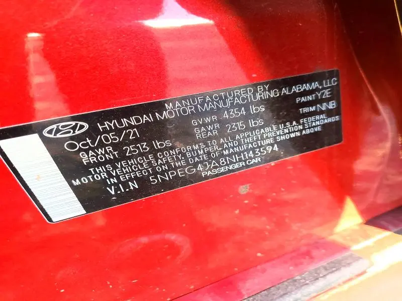 2022 HYUNDAI SONATA SE  