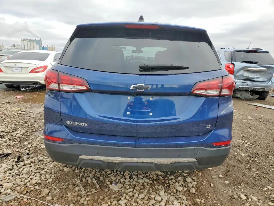 2022 CHEVROLET EQUINOX LT  