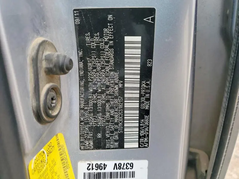 2012 TOYOTA SIENNA XLE  