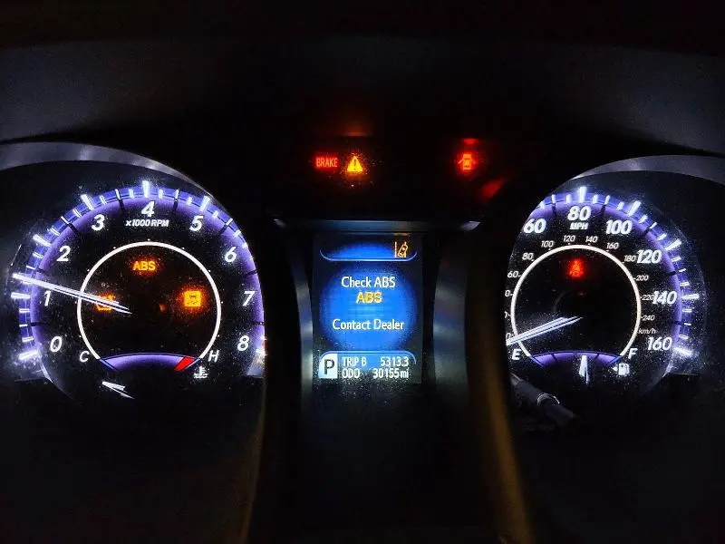 2016 TOYOTA AVALON LIMITED  