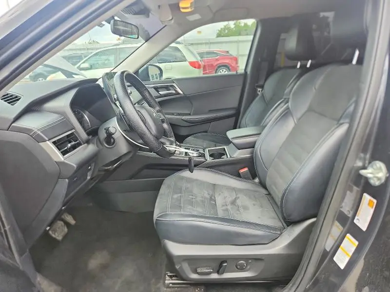 2024 MITSUBISHI OUTLANDER SE  