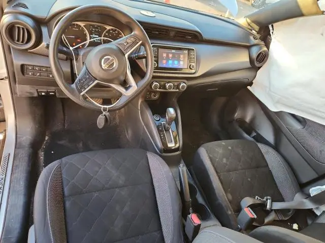 2020 NISSAN KICKS S  