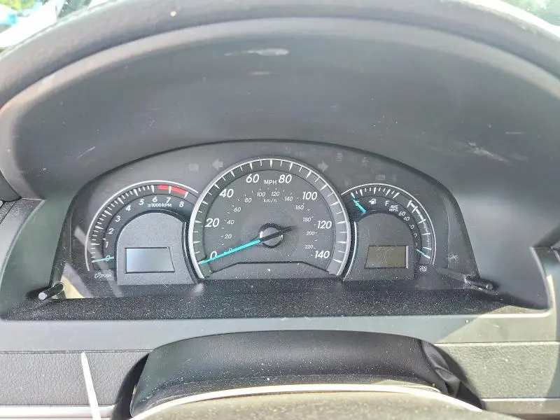 2014 TOYOTA CAMRY LE  