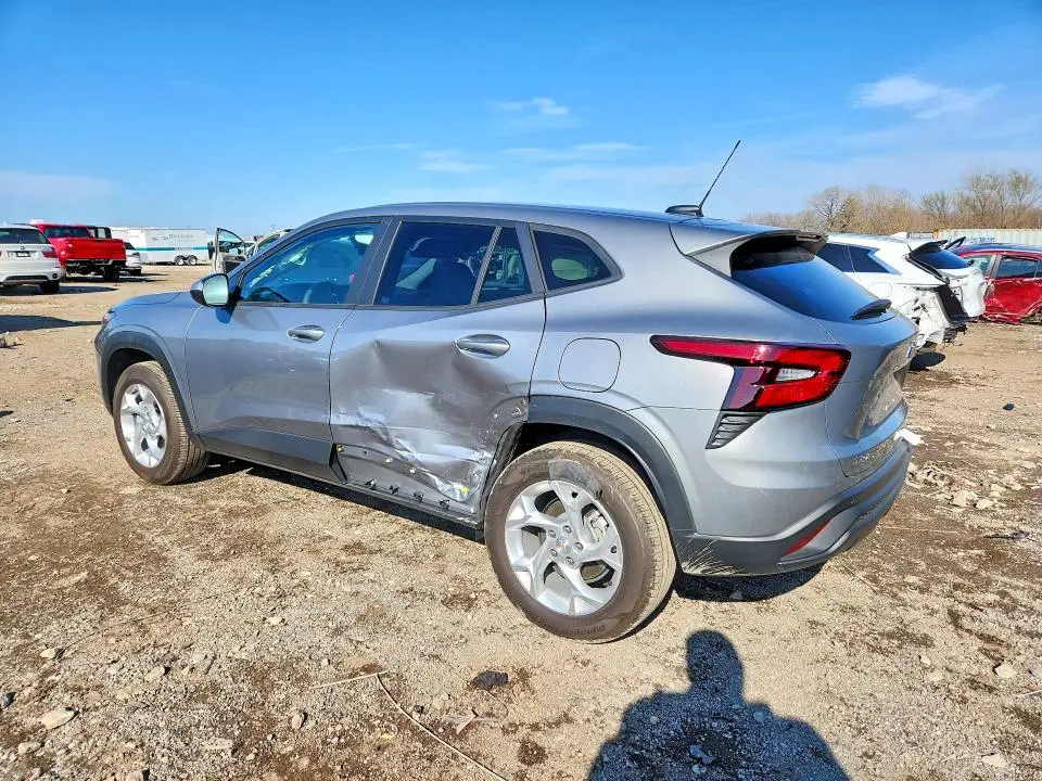 2025 CHEVROLET TRAX LS  