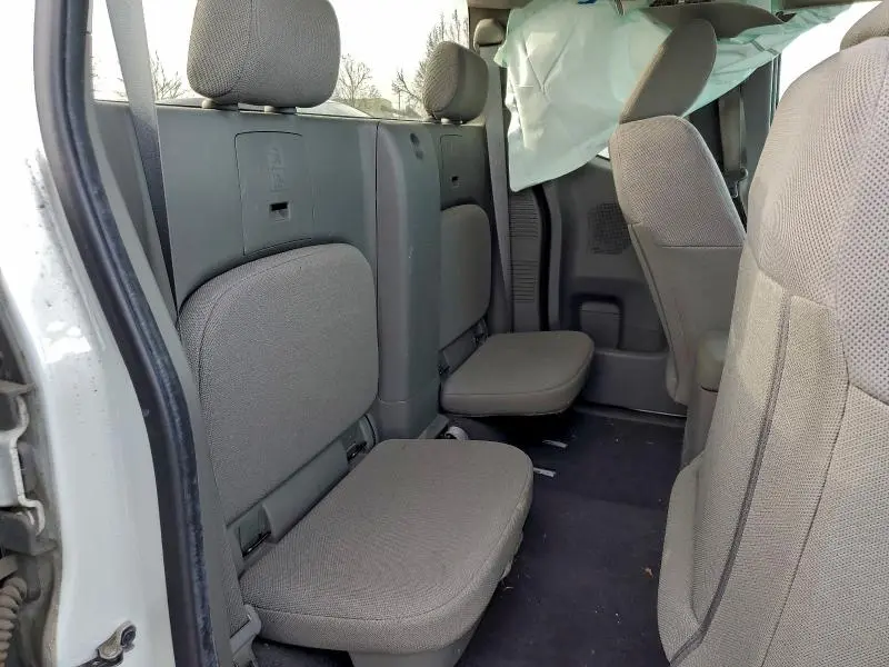 2019 NISSAN FRONTIER S  